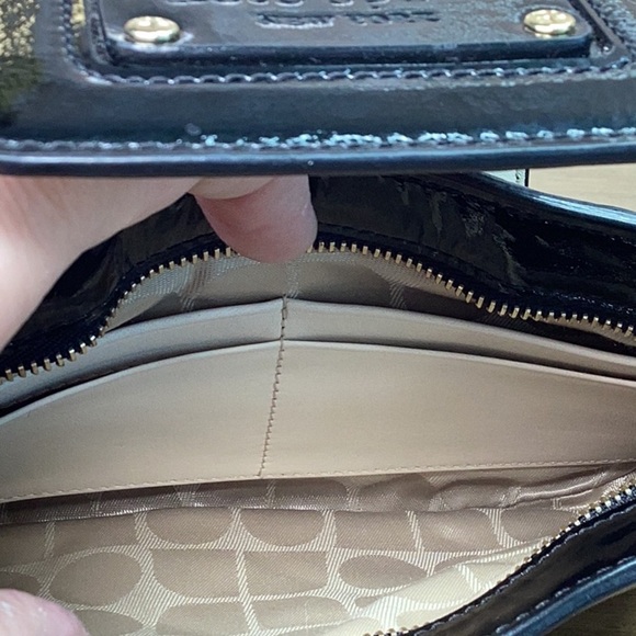 Kate Spade Black Patent Leather Quilted Clutch Wristlet - Picture 11 of 11
